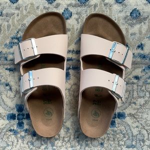 New light pink Birkenstock sandals size 37